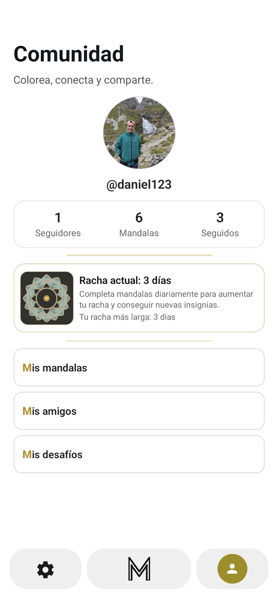 Pantalla de comunidad de Mandaland con perfil de usuario
